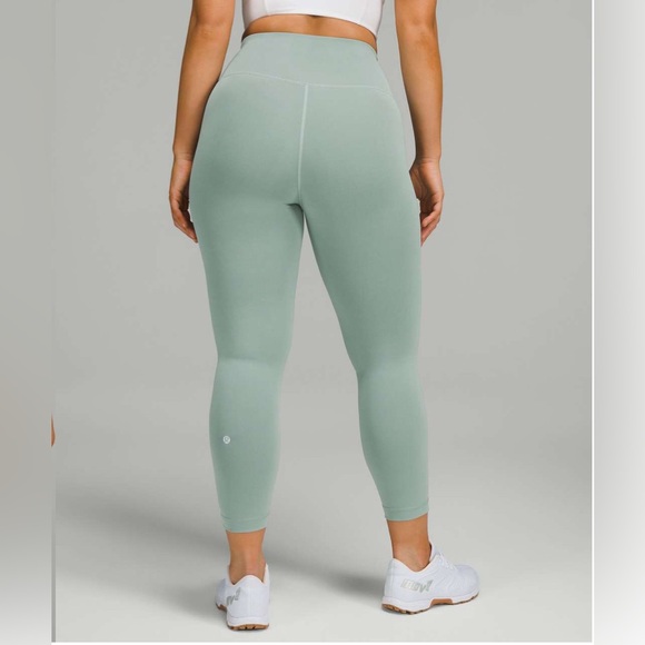 Lululemon Wunder Train Contour Fit High-Rise Crop 23"
Misty Glade Sz 8 - Picture 1 of 6